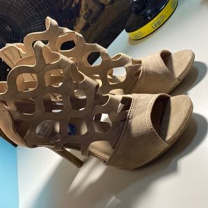 Slightly worn tan heels!